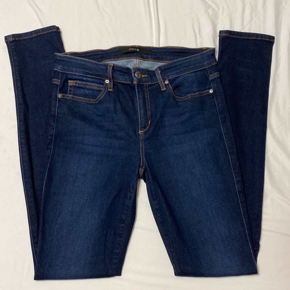 Joe’s Jeans Dark wash, skinny fit